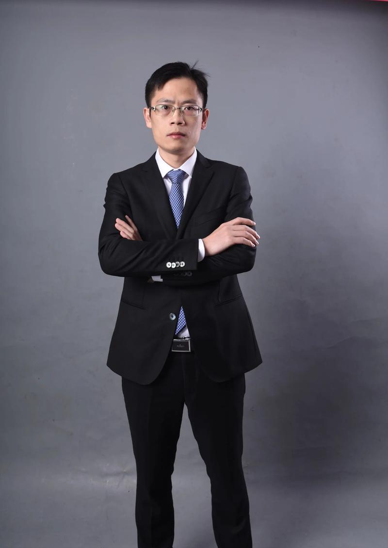 林皇辰灯光与音效负责人